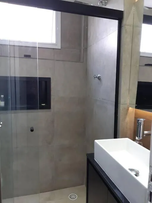 Varanda_77 São Paulo Quarto em Acomodações Particulares